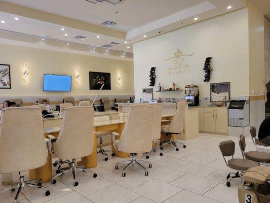 VIP Nails & Spa