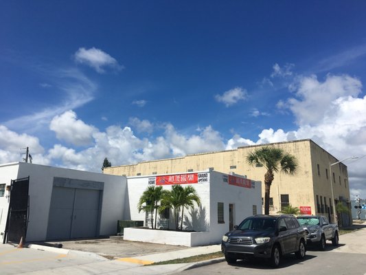 Our new temporary home on 420 Claremore Drive, West Palm Beach, FL 33401