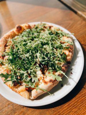 Mushroom with goat cheese arugula and balsamic drizz