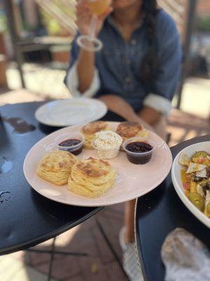 Biscuit platter