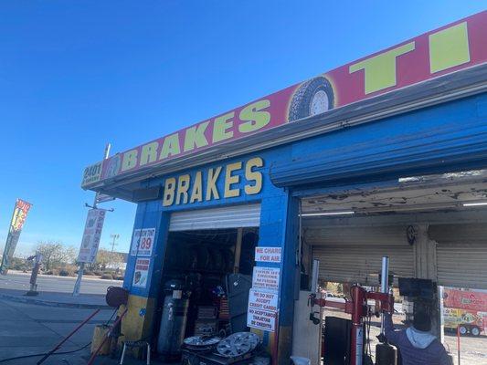 The worst tire and brake shop in Las Vegas