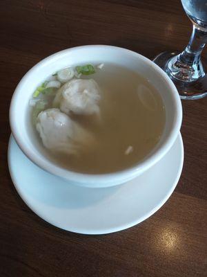 Wonton soup. Tastes good, but for 3.50; more wonton plz!