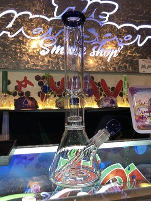 Tall encore bong