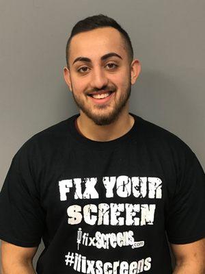 smartphone screen repair Expert at iFixScreens Medford store