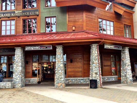 Patagonia's corner store in front of Marriott's Grand Residence.