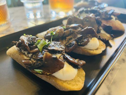 Mushroom crostini