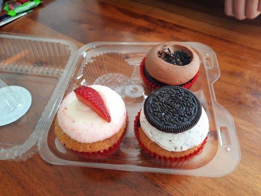 Strawberry, oreo, and chocolate cupcakes from my coworkers.  Much better than I remembered.