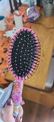 Went to the dollar tree today and got a few things. Didn't know this was a used hair brush till i got home.