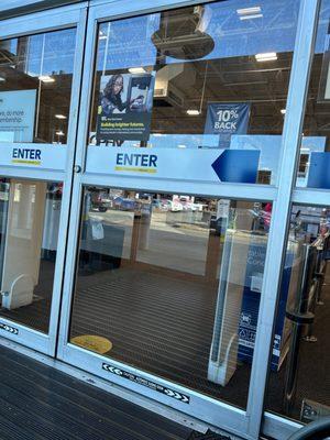 Best Buy entrance