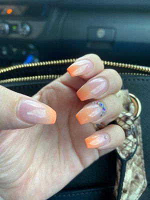 Orangesicle ombré nails