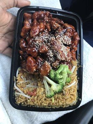 S8. Sesame Chicken