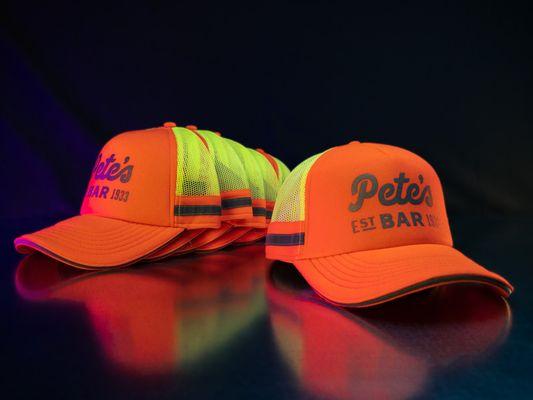 Hi-Vis hats with reflective imprint for Pete's Bar