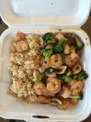 To-go hibachi shrimp with mushrooms, broccoli, and fried rice.