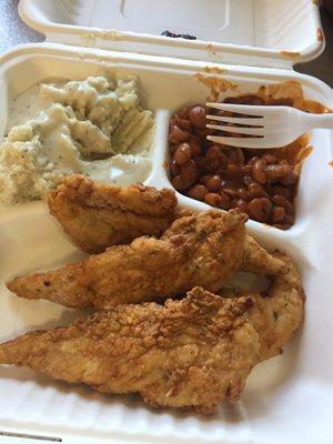 ATTENTION GF HOMIES: feast your eyes on GF fried chicken mashed celery root and GF gravy w BBQ beans. I'm in heaven.