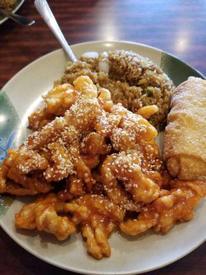 Sesame chicken subbed white meat with chicken fried rice and egg roll. Impressed and delicious!