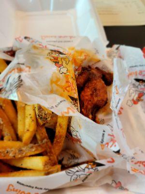 Medium wing and fries combo