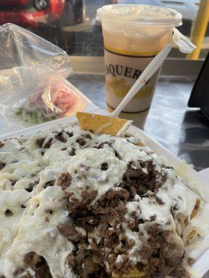 Asada nachos with horchata