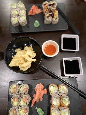 alaskan roll philly roll shrimp tempura roll california roll