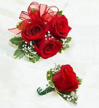 Prom Wristlets and Boutonniers available in many colors