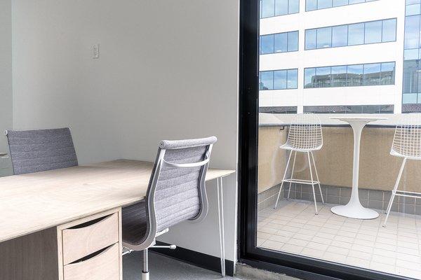 Private balcony office