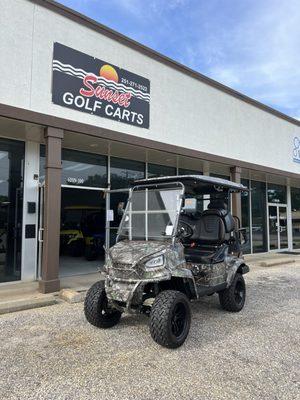 EZ KRUISER Camouflage 4 passenger golf cart!