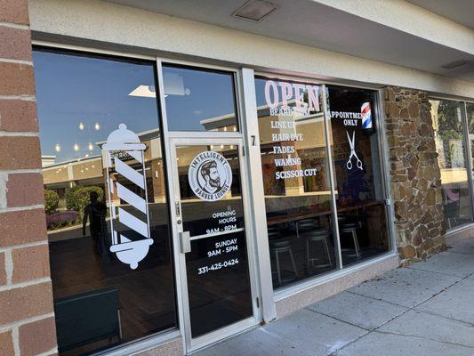 Intelligent Barber Lounge Entrance