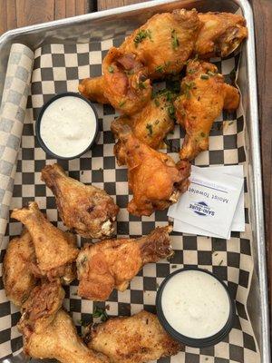 Classic Buffalo and regular wings