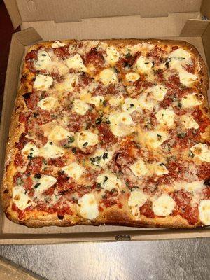 Spicy red Sicilian Cheese Pizza