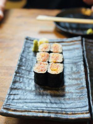 Fatty tuna and daikon roll