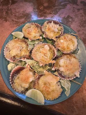 Baked Parmesan scallops