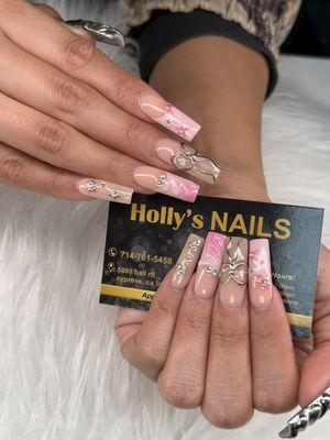 Holly’s Nails