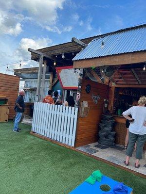 Food stand on Tellus roof