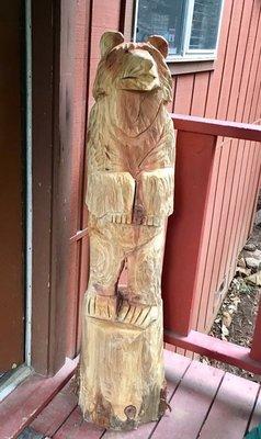 Love this carved bear we got at Sonora Sleep Works. A perfect piece for our cabin. Thanks Mike!!!