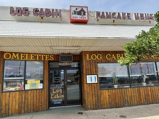 Front of the restaurant entrance