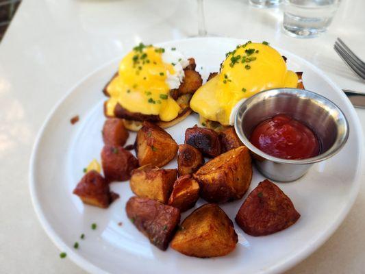 Pork belly Egg Benedict