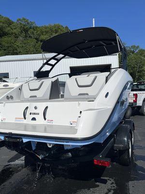 2024 Yamaha AR220 boat