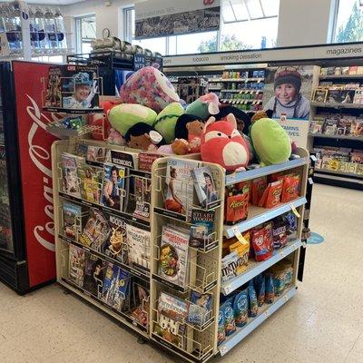 Front Display, Magazines, plushies (squishmellows), candy