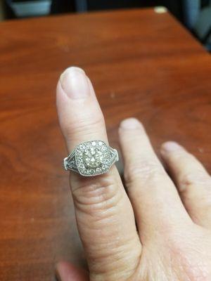 This photo does not do justice to the detail of the ring.