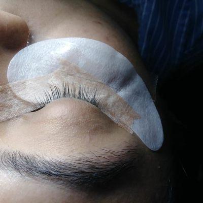 Before semi-permanent lash extensions