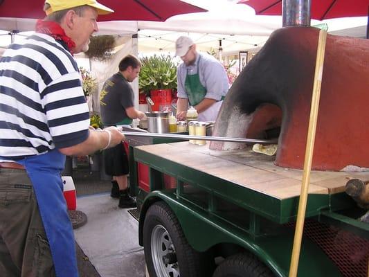 La Strada Dolce Pizza - Edmonds Farmers Market 2010