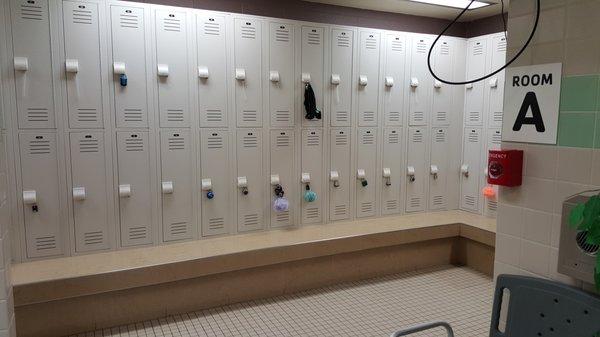 Women's Gold Locker Room