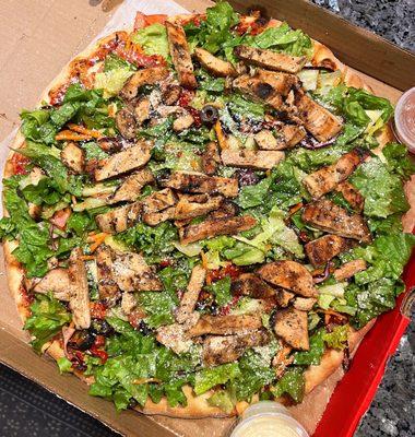 59. Grilled Chicken Salad Red Pizza