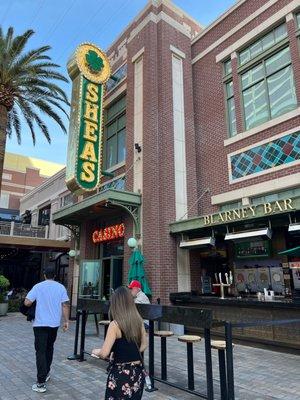 Entrance from LINQ Promenade