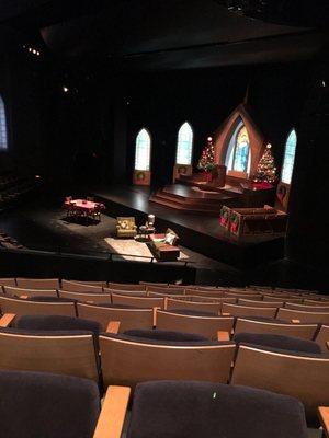 Stage set for " the best Christmas pageant ever"