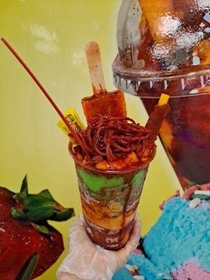 Top's mega mangonada