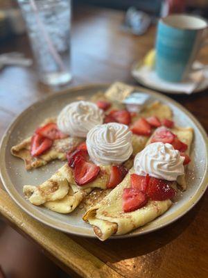 Crepes with strawberries.