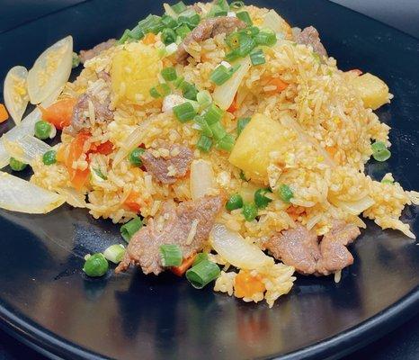 Pineapple fried rice with pork