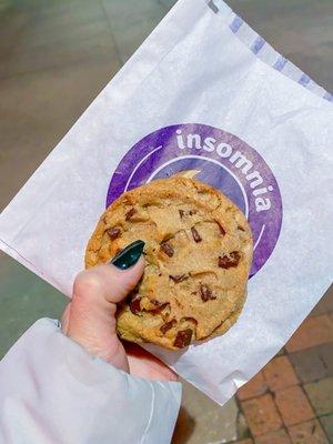 Insomnia Cookies