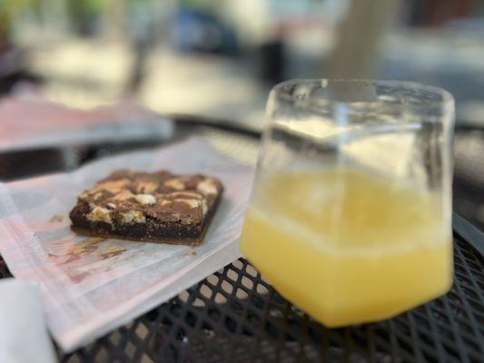 Mocktail and smores brownie