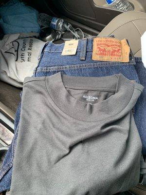 Original Levi's 501's And Gray Arizona T-shirt...!!!!